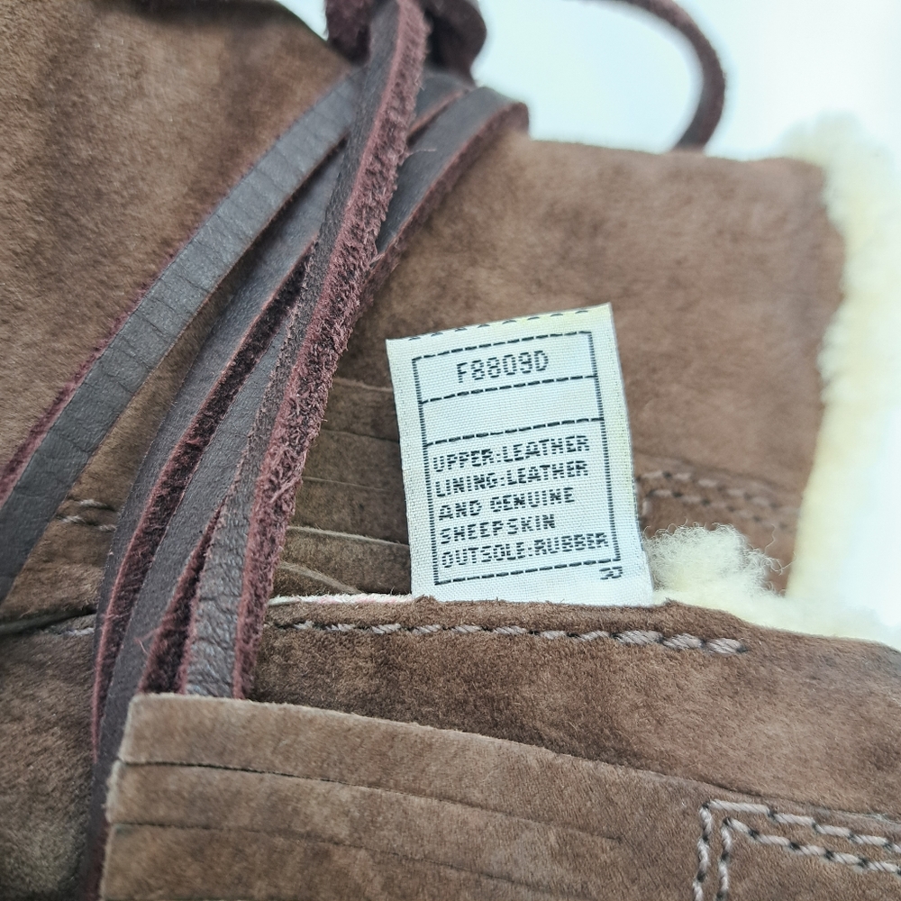 UGG Australia S/N 5749 Women's Suede Brown Leather Sheepskin Ankle Boots 9 - Picture 13 of 16